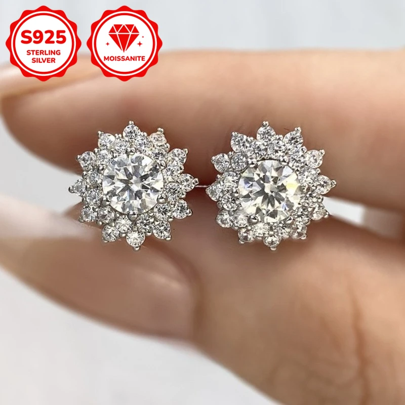 1pair 0.5/1Carat Sunflower Moissanite Earrings Wedding Earrings 925 Sterling Silver Round Stud Earrings Luxury Jewelry Gifts.