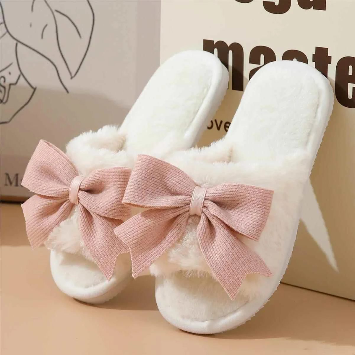 

Women's Fuzzy Slippers Cute Cartoon Ins Viral Style Home Shoes Warm Plush House Slippers for Winter Fall Spring Indoor Use