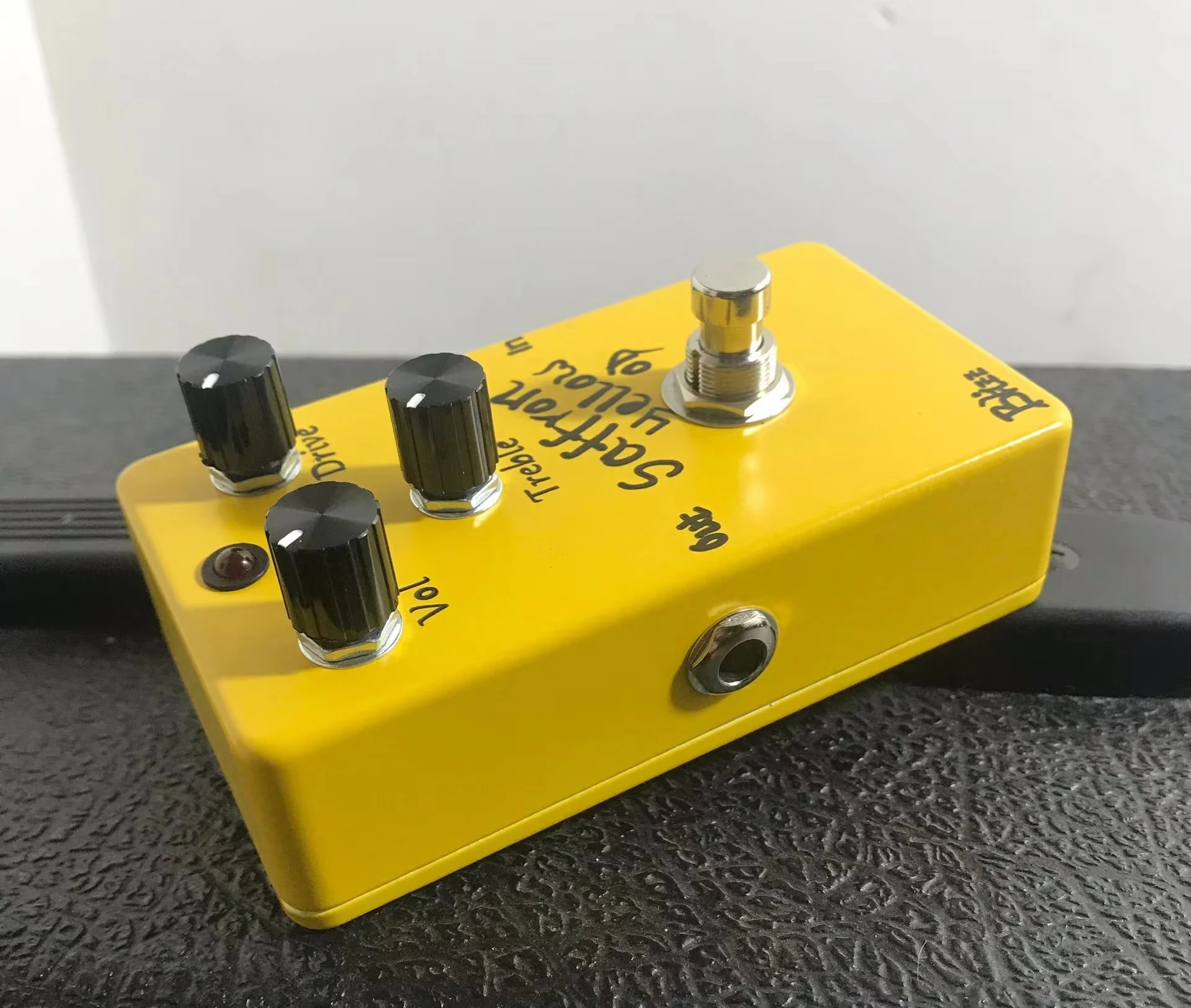 LILT  Guitar Pedal Retro Overload Single Block Effector Manual Pedal