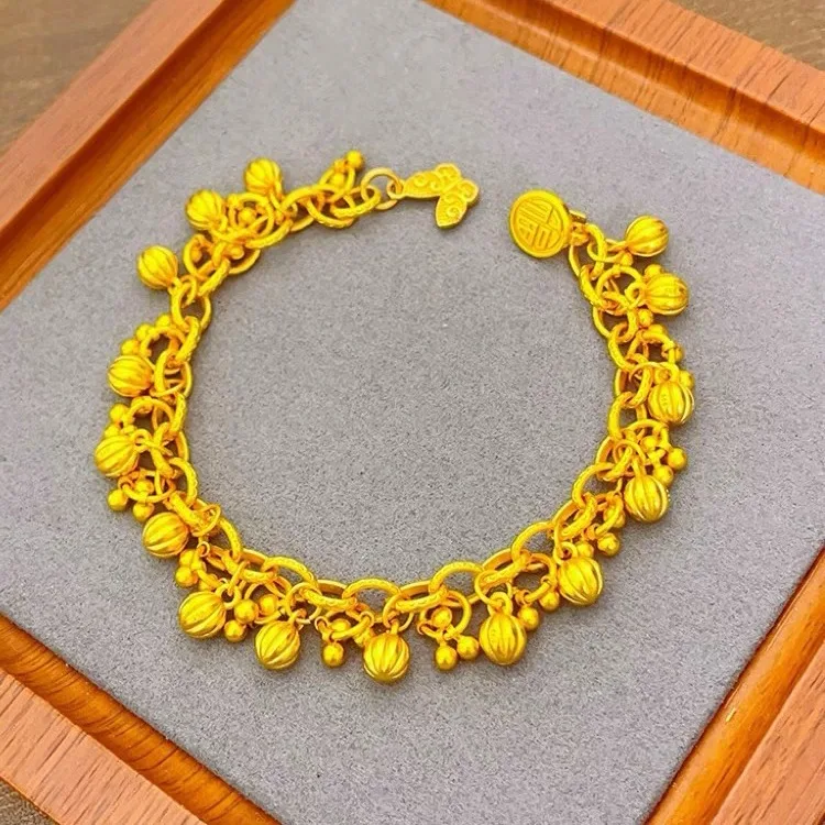

"Good luck and abundant achievements, fashionable and luxurious butterfly bracelet, luxurious 24K, never fades"
