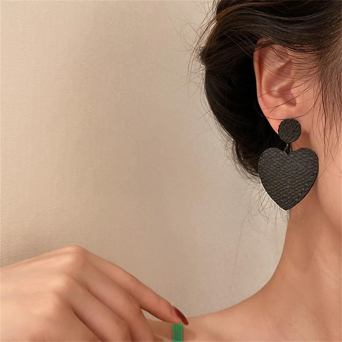 Vintage Punk Schwarz Farbe Blume Tropfen Ohrringe Für Frauen Übertrieben Gothic Geometrische Schmetterling Herz Flügel Ohrring Partei Schmuck – Detail 12