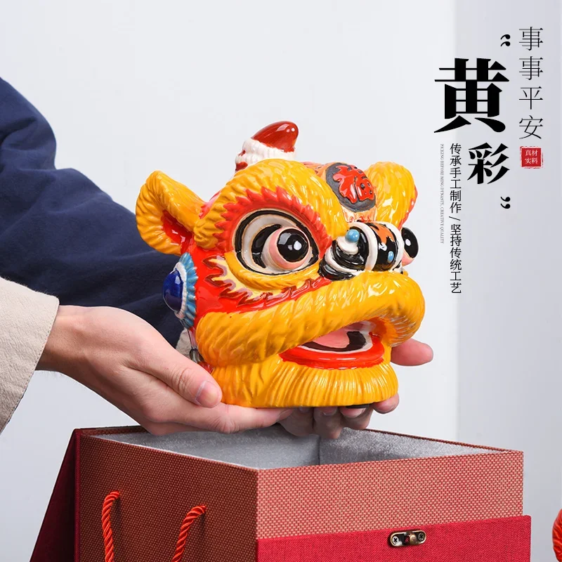 Tabletop ornaments ceramic underglaze colors Guochao lion dancing handicrafts new Chinese retro business good luck opening gifts