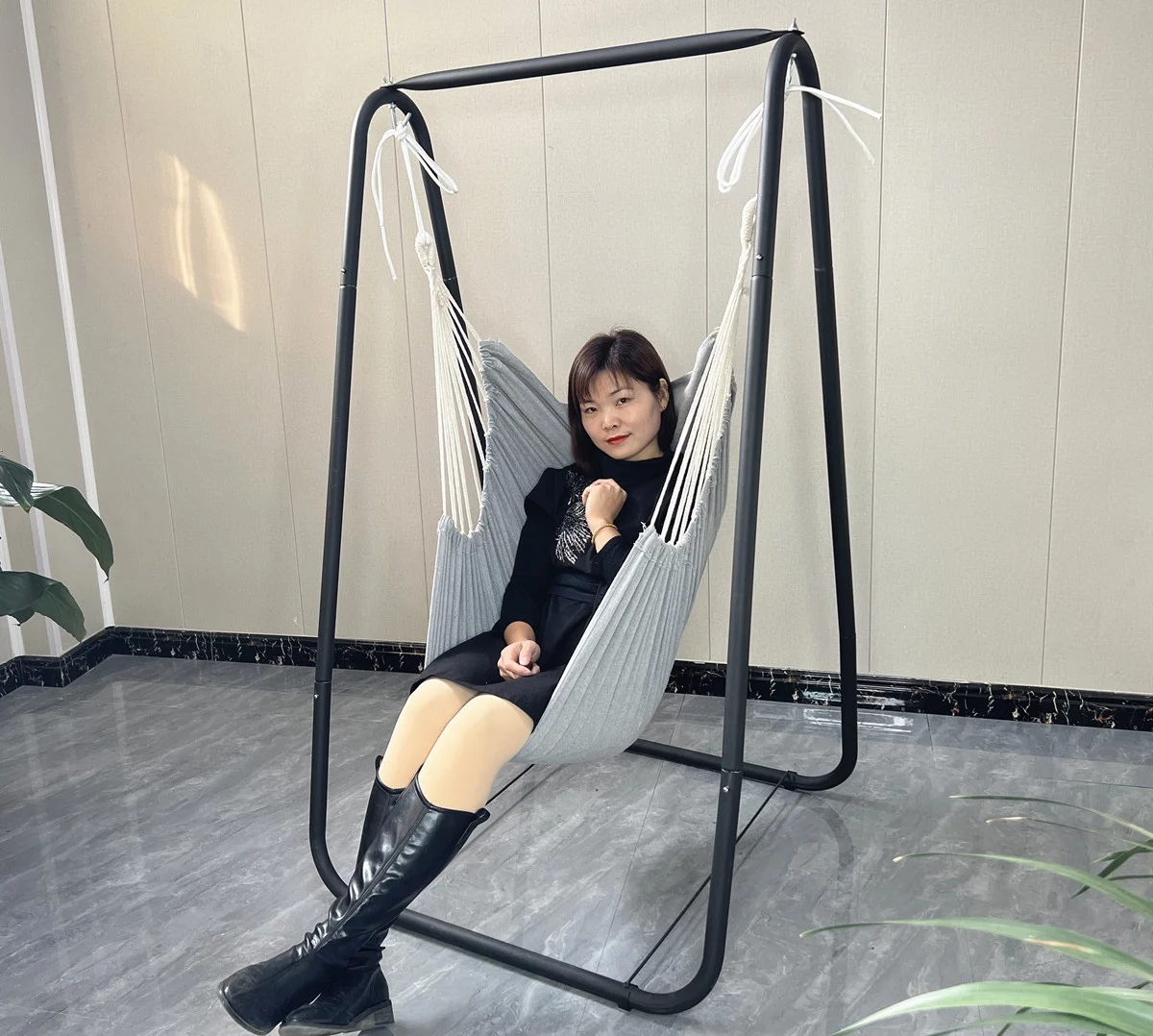 Hanging chair, family balcony, swing bracket, internet celebrity, children's toys, adult courtyard, baby comforter, hammock,