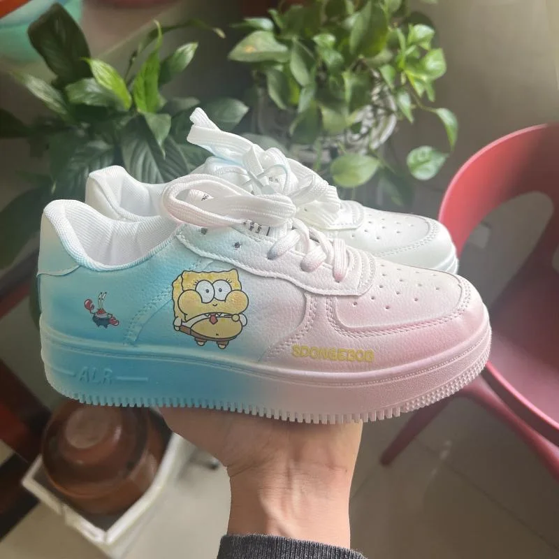 SpongeBob SquarePants breathable spring and autumn board shoes, white shoes, casual shoes for couples, student sports shoes