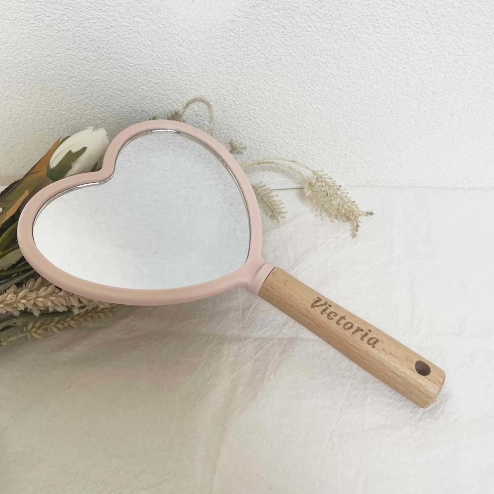 Personalized Makeup Mirror Wedding Gifts For Bridesmaids Bachelorette Bridal Shower Party Favor Engraved Wood Handle Heart Shape