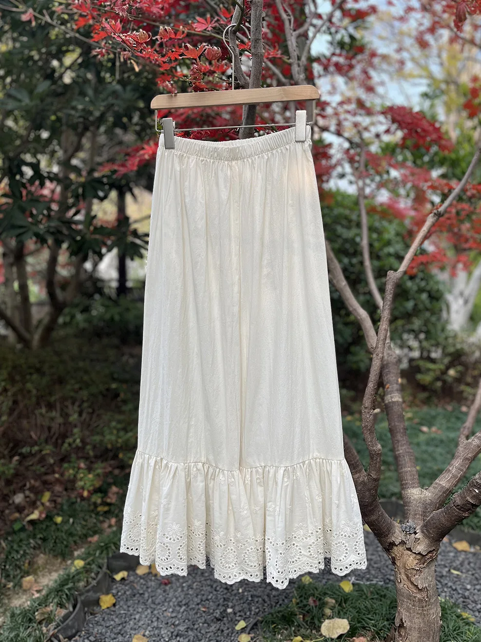 Primavera puro cotone ricamato Suower scava fuori bandiera abito strato base pantaloni zoccolo pantaloni dolce stratificazione