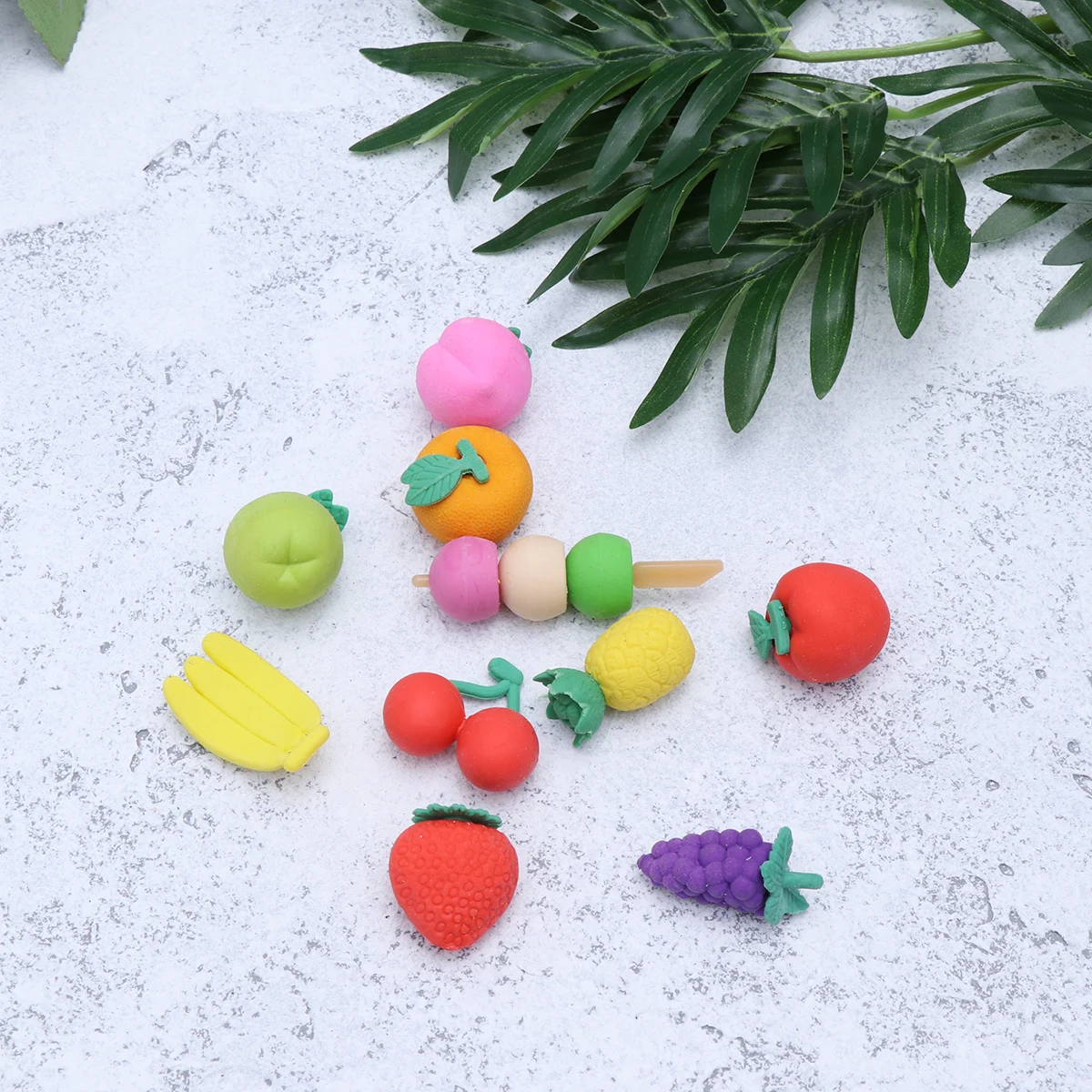 10 قطعة محايات الفاكهة محاكاة تصميم الرسوم المتحركة لطيف سهلة المسح للمدرسة الفصول الدراسية المكافآت محايات قلم رصاص الجدة