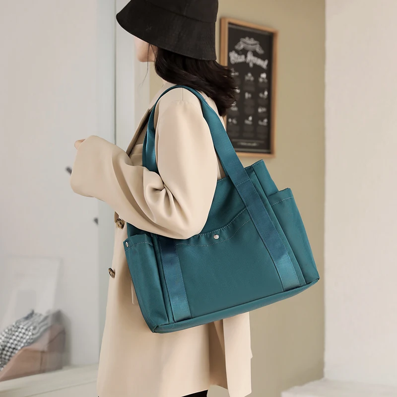 Large Capacity Nylon Shoulder Bag Fashion Women Messenger Bags Ladies Casual Handbag Machine Washable Tote Bag Korean Style 2023