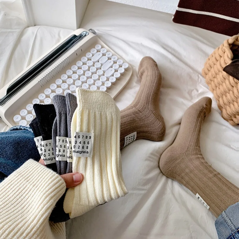 Fashion Middle Tube Knitted Socks Keep Warm Cloth Label Mid-tube Sock Cotton Women's Sock Autumn