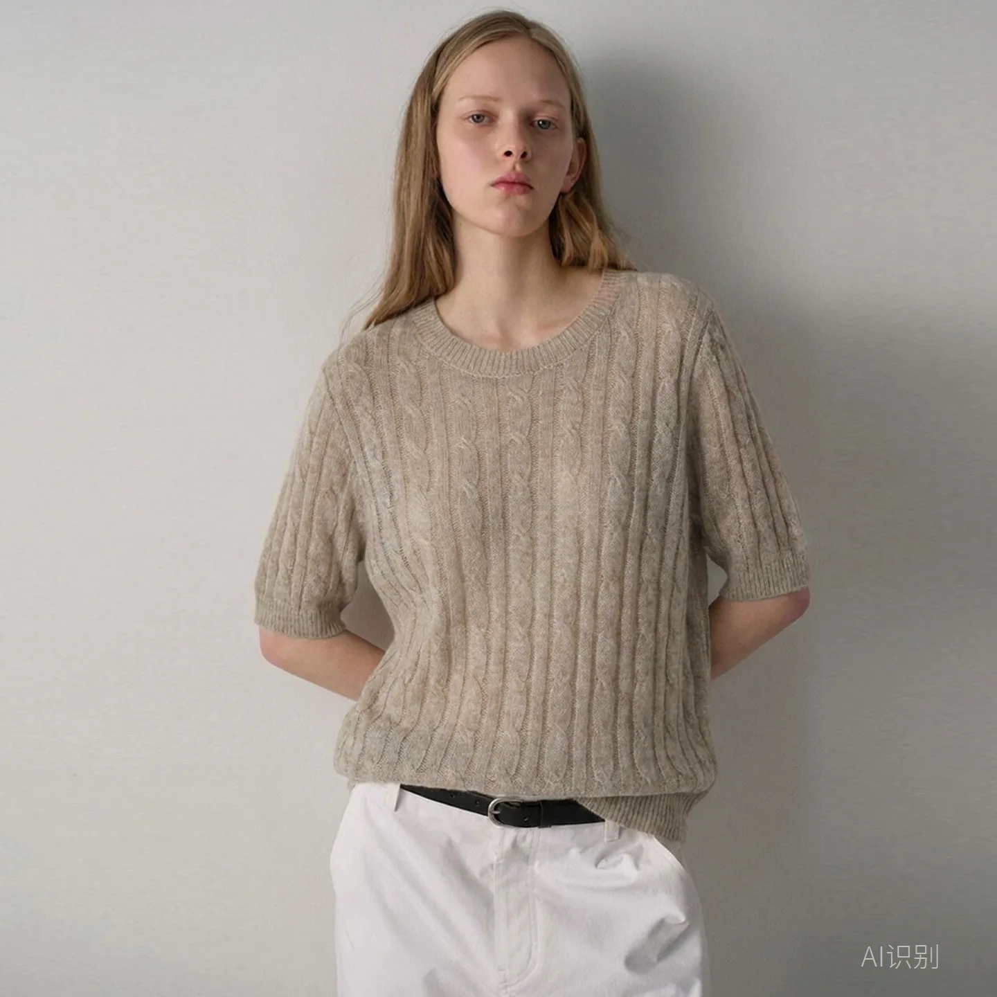 Exquisite Cashmere Mulberry Silk Thin Knitted Sweater Women's Early Autumn Relaxation Wool Sweater Half-sleeve Twist Woolen Top
