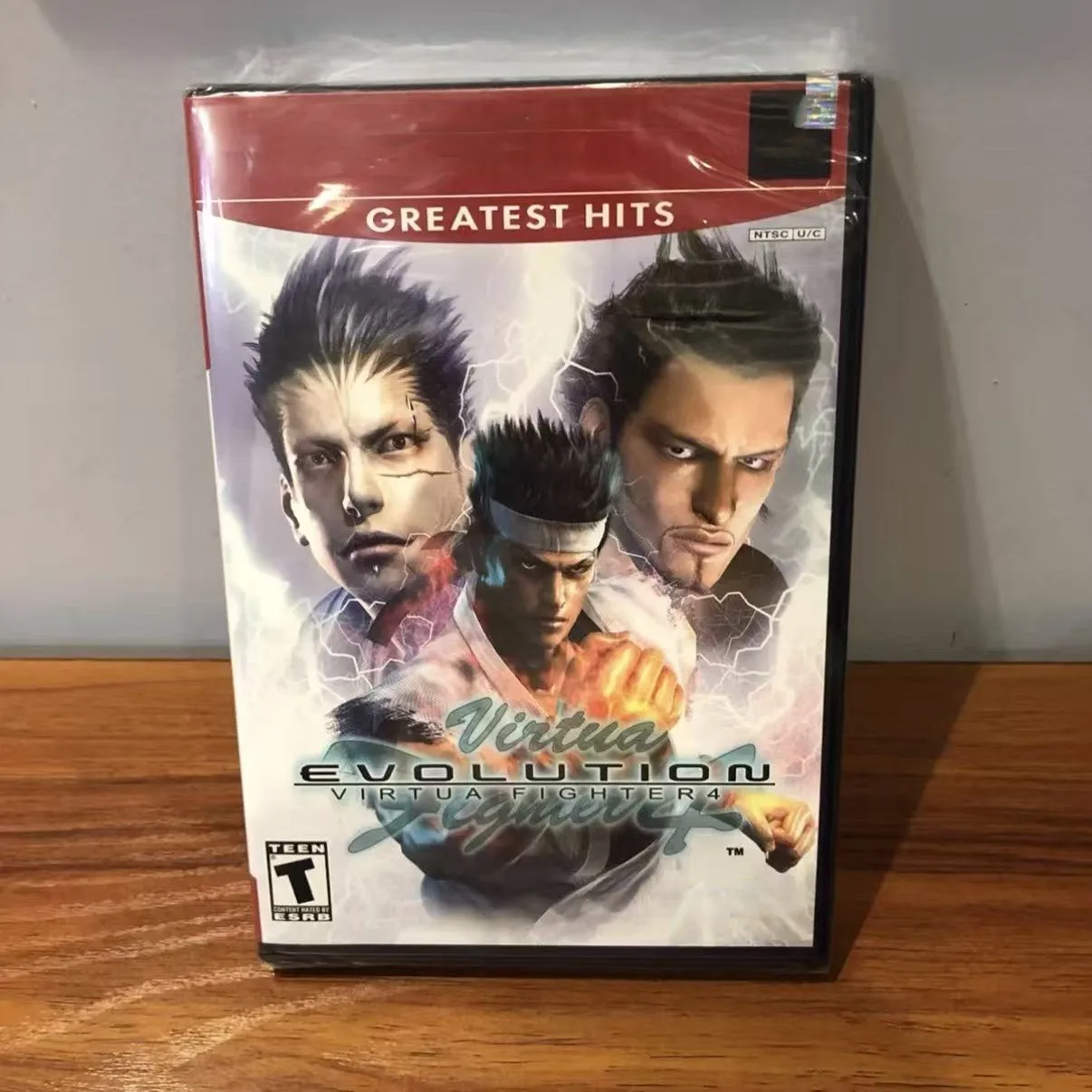 Disco de juego auténtico usado para Sony PS2: Virtua Fighter 4 Greatest Hits, versión estadounidense, con manual.