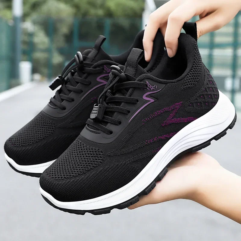 Thick Bottom ventilate Shoes 2025 New Casual Mommy shoes Sneakers Breathable Women Vulcanized Shoes Outdoor Walking Sneakers