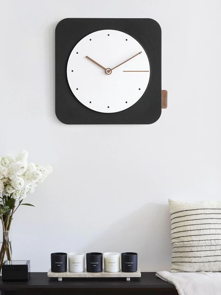 

Square Wall Clock Affordable Luxury Style Clock Wall-Mounted Clock Living Room Modern Simple Mute Personalized Creative