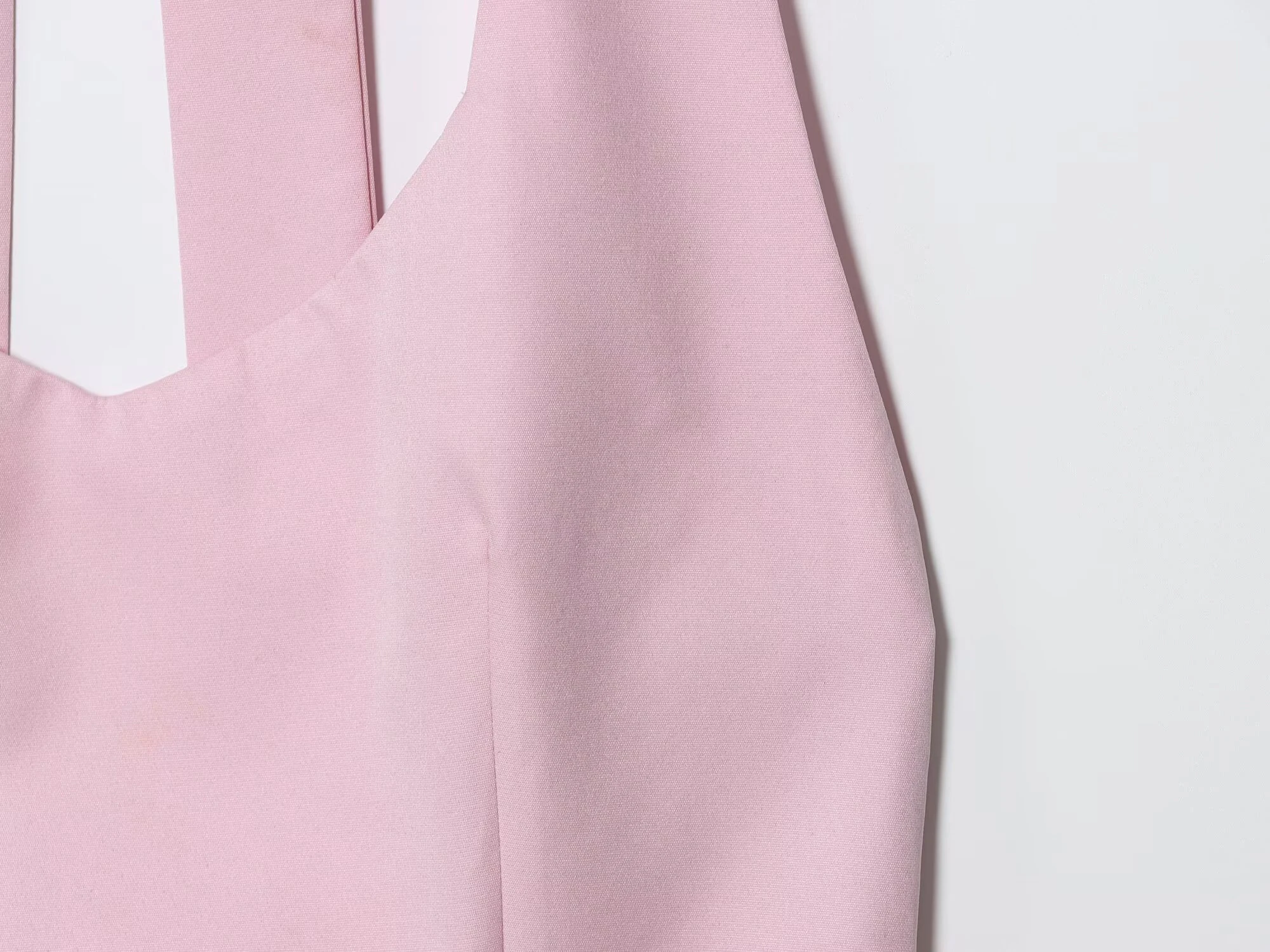 Novedad de verano, ropa de mujer, estilo europeo y americano, temperamento a la moda, lazo trasero, top con cuello colgante