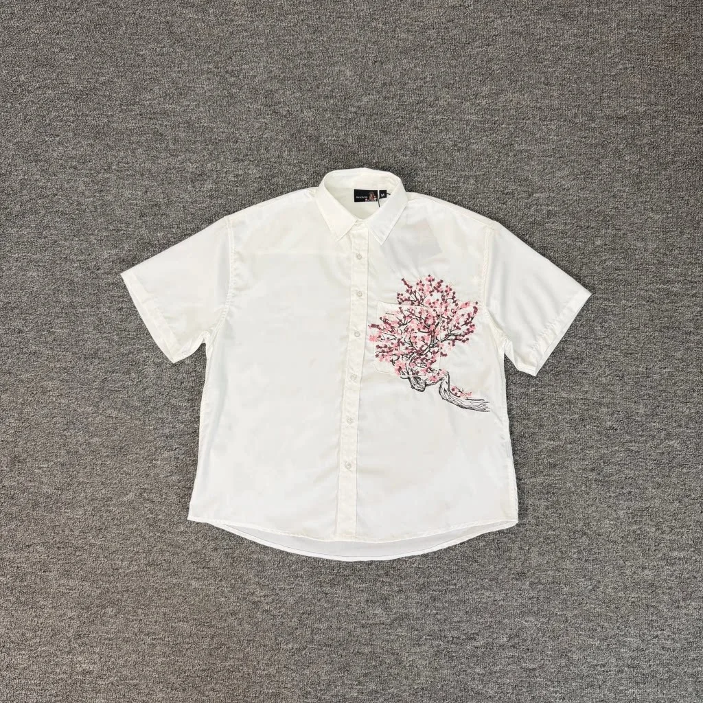 

Floral Embroidery Short Sleeve Shirt Collared Trendy Brand Unisex Heavyweight High Street Style Spring Season PU Leather Mate...