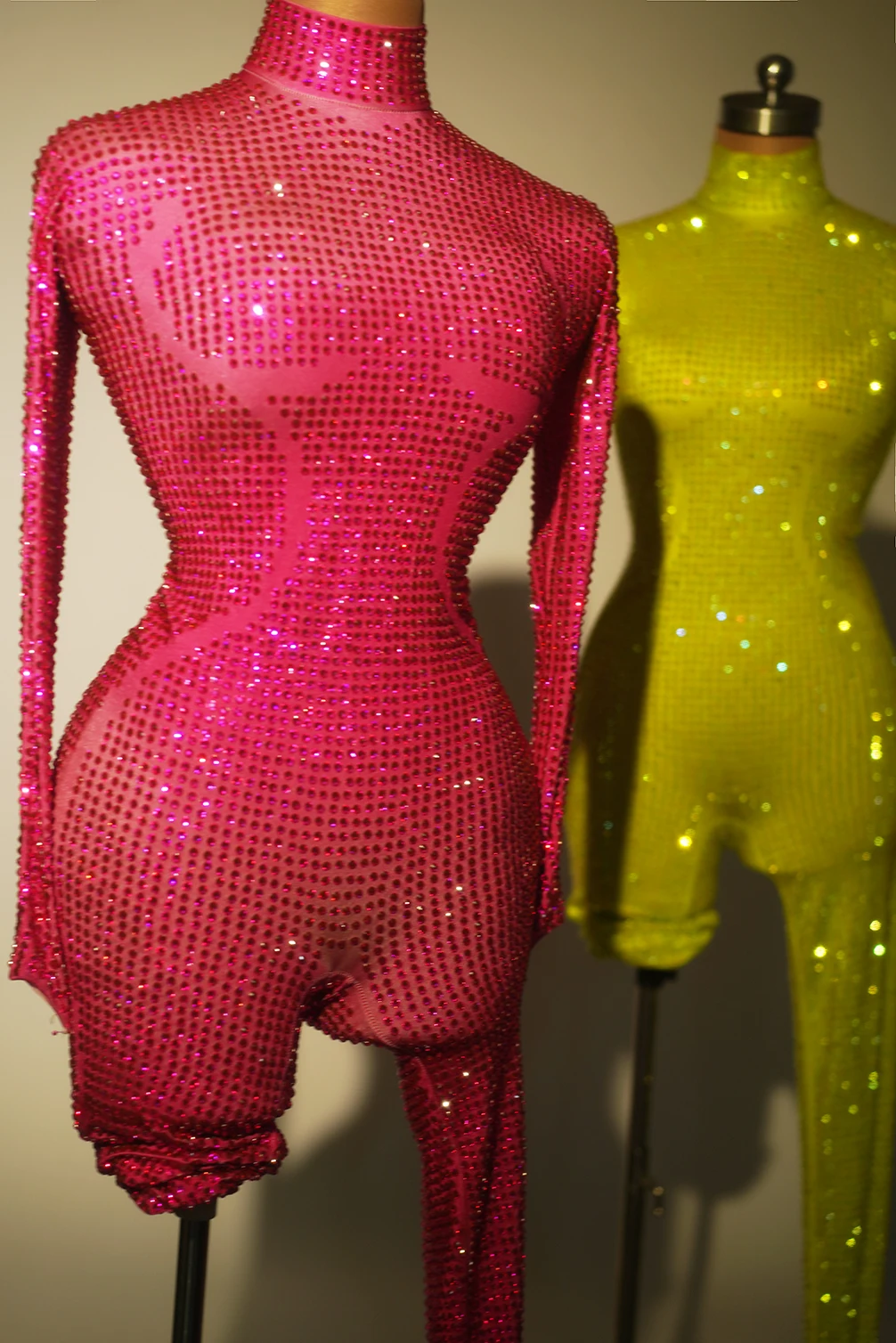 Tuta con strass pieni scintillanti per le donne Costume da ballo Sexy vestito da discoteca spettacolo di prestazioni pagliaccetti per feste di abbigliamento da palcoscenico