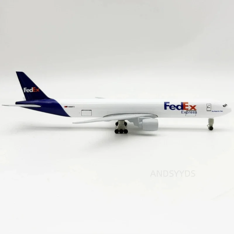 

20cm Plane Model Metal B777 Fedex Airlines Airplane Model 1:400 Scale Aircraft Diecast With Landing Gear Desktop Collection Gift