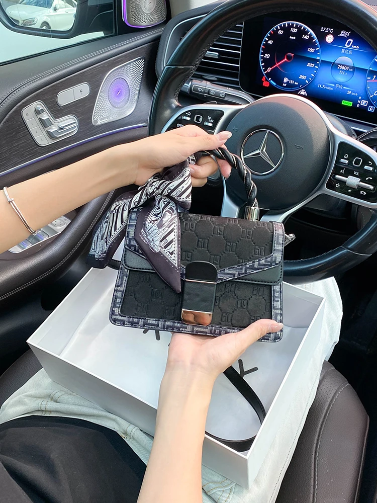 elegante-borsa-a-tracolla-in-velluto-goffrato-nuova-borsa-estiva-di-alta-gamma-per-donne-regalo-alla-moda-per-donne-nel-2026
