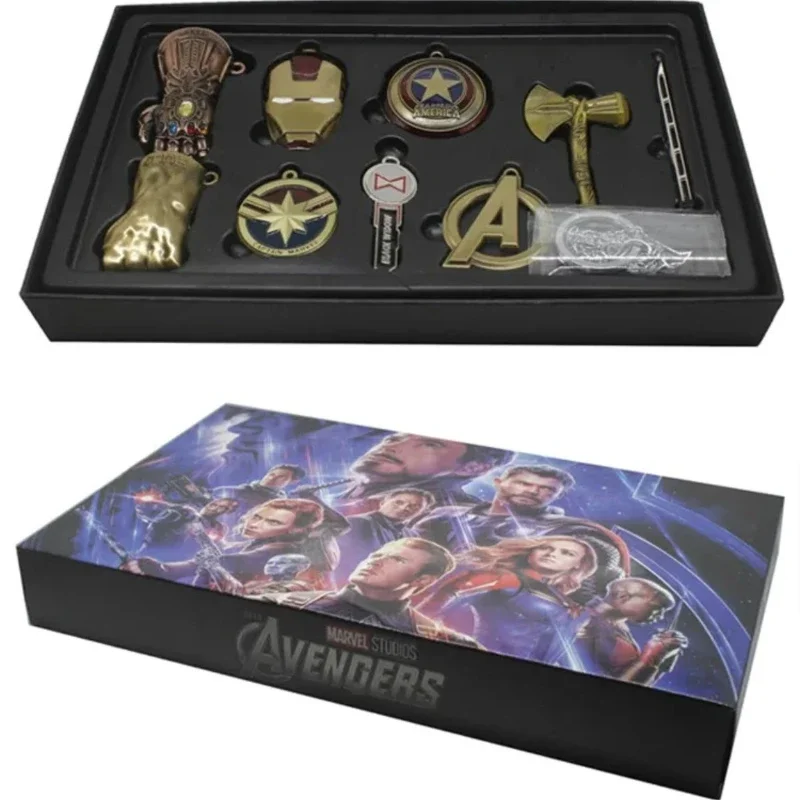 Periferal Film Superhero Avengers 4 Iron Man Thanos Set Aksesori Gantungan Kunci Logam Hadiah Alat Peraga Aksesori Bermain Peran