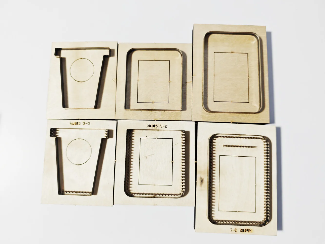 DIY leather craft vertical wallet cardholder simple made design cutting dies knife mold punch tool steel blade 7.2x10.6cm