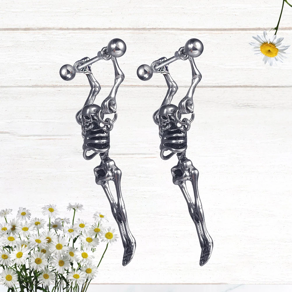 

2pcs Skull Eardrop Metal Funny Personality Eardrop Jewelry Earring for Man (Silver)