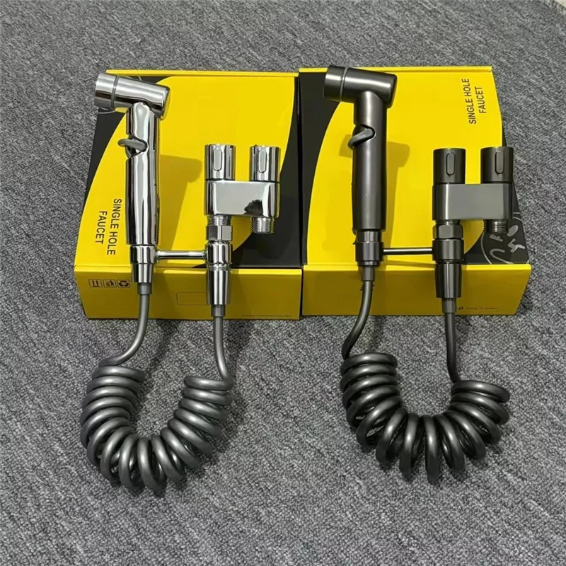 

AS63-Устройство для промывки Ручное биде Насадка под давлением Двойной выпускной угловой клапан Насадка под давлением Черный