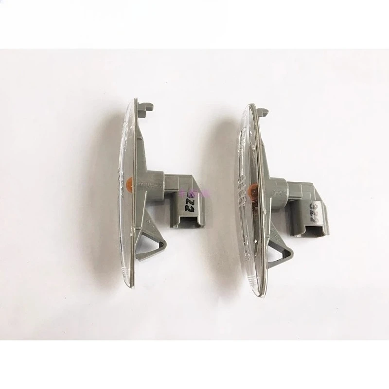 

1pcs For Toyota Crown Reiz Highlander Fender Flares Side Marker Lights Turn Signals