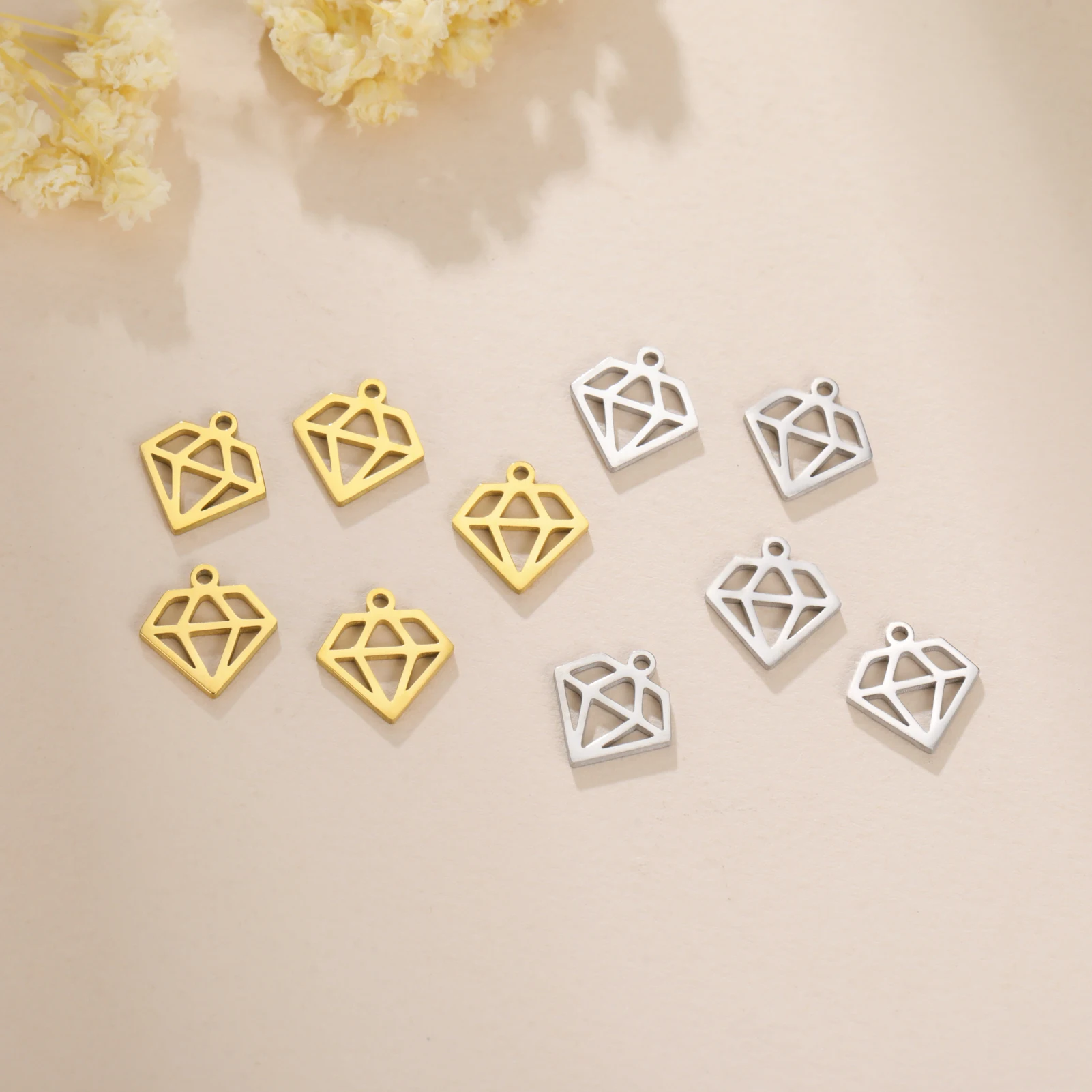 5pcs Stainless Steel Diamond Shaped mini Pendant DIY Can Be Made into Necklace Bracelet