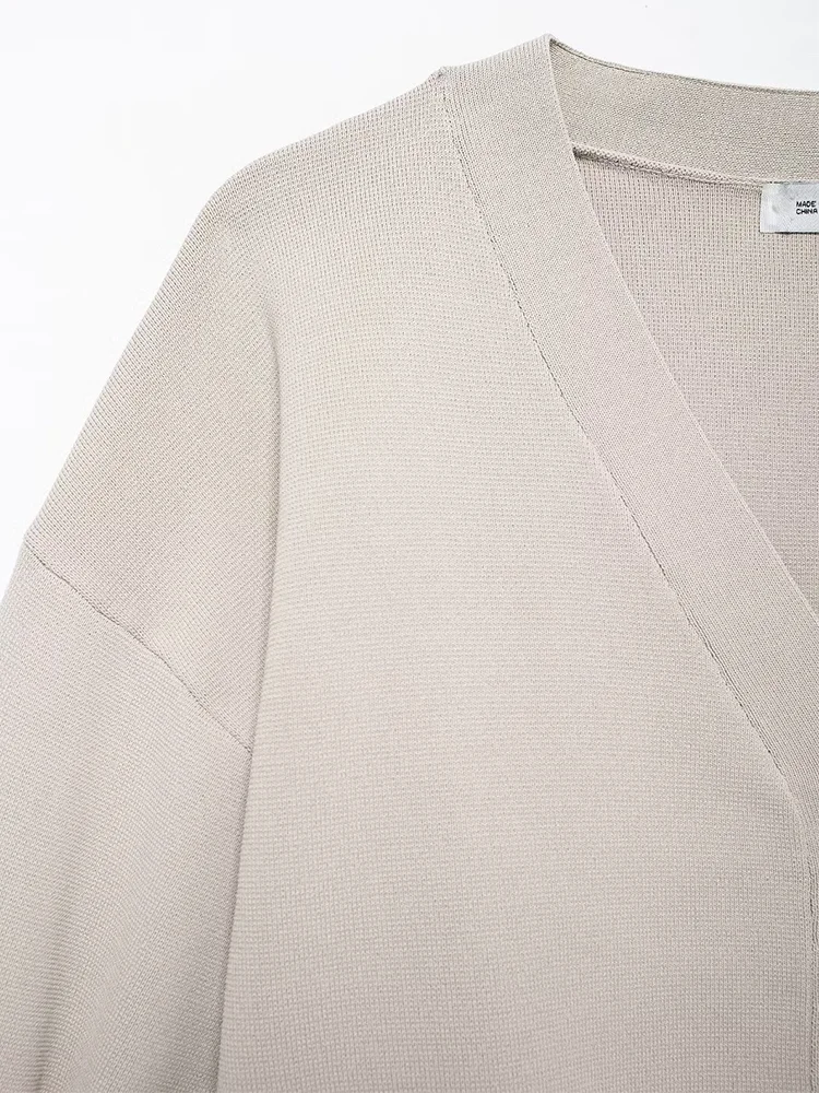 TRAFZA Flower Button Decoration For Women New Long Sleeved Loose Fit Woman Sweater Jacket Sleeve Short Autumn Knitwear Coat 