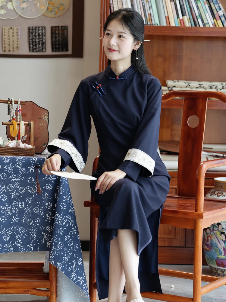 

Retro Patchwork Svel Low Collar Waist-Cinched Button-Embroidered Qipao Dr Ele Simple Sle Long Skirt Length