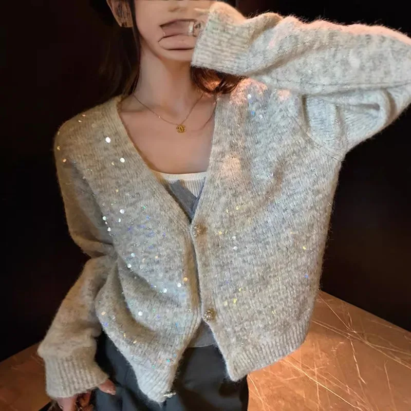 Versatile Temperament Sweater Cardigan Trend V-neck Sequin Knit Cardigan Women Fashion Button Autumn Winter Design Sense Sweater