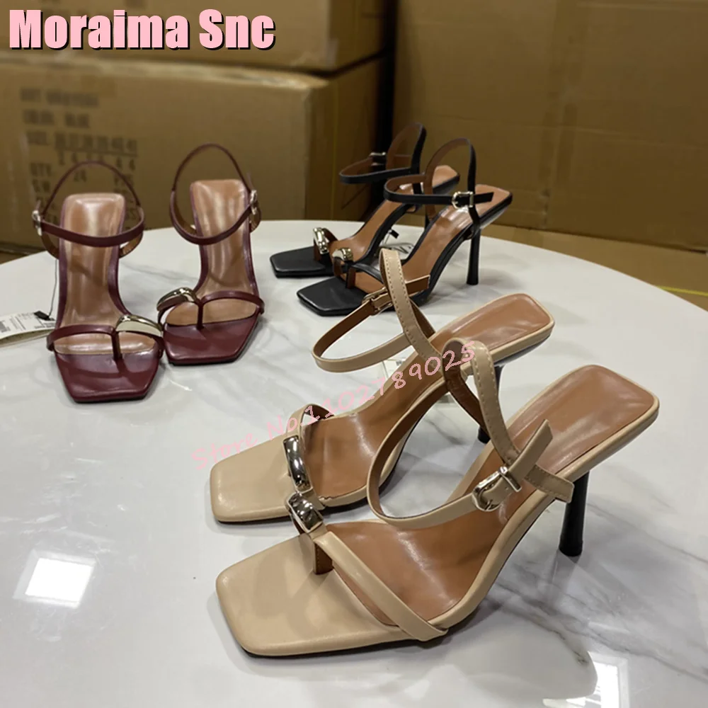 

Сандалии женские с квадратным носком, пикантные туфли с металлическим декором, на шпильке средней высоты, ремешок на щиколотке с пряжкой, лето 2024