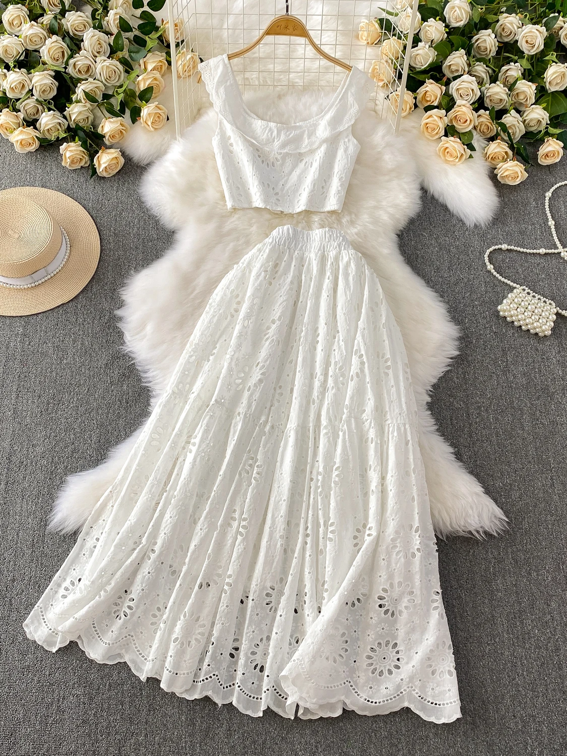 

Sweet Embroidered ort Strap Top And High Waist Flared Skirt Set Women's Summer Faion Outfit Casual Chic Sle