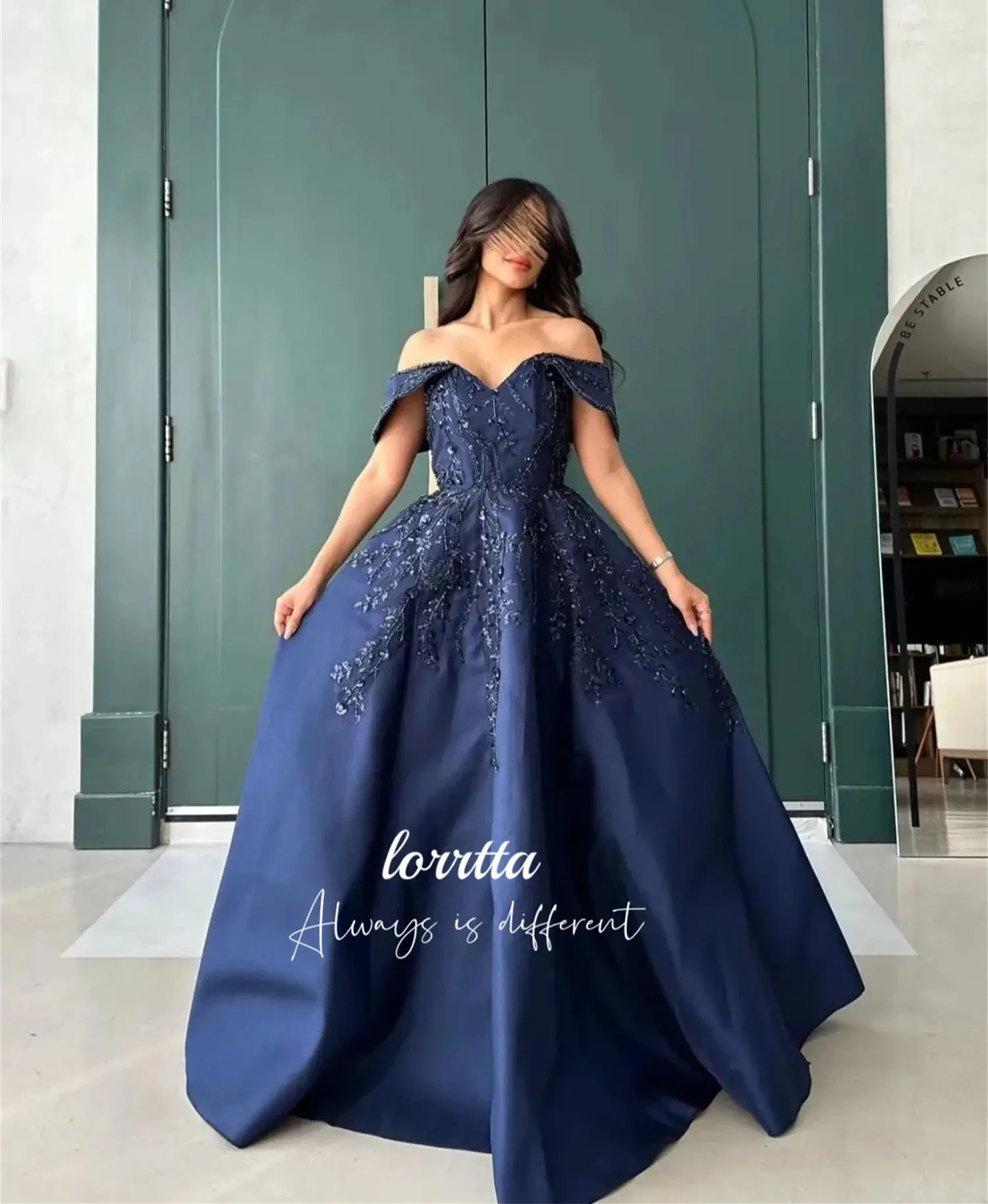 Vestido de noche personalizado de satén con bordado de cuentas, línea azul oscuro, vestidos de fiesta elegantes para ocasiones formales de lujo