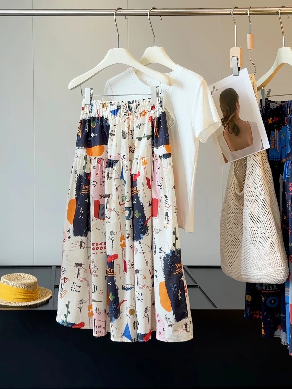 Vintage Art Graffiti Blue Printed A-line Skirt Women High Waist Loose Flowy Midi Dress Harajuku Vacation Casual Commuted Outfits