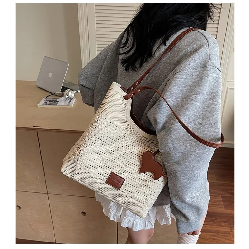 

Vintage Style Leather Briefcase For Women With Combination Lock And Professional Look For Modern Working Ladies