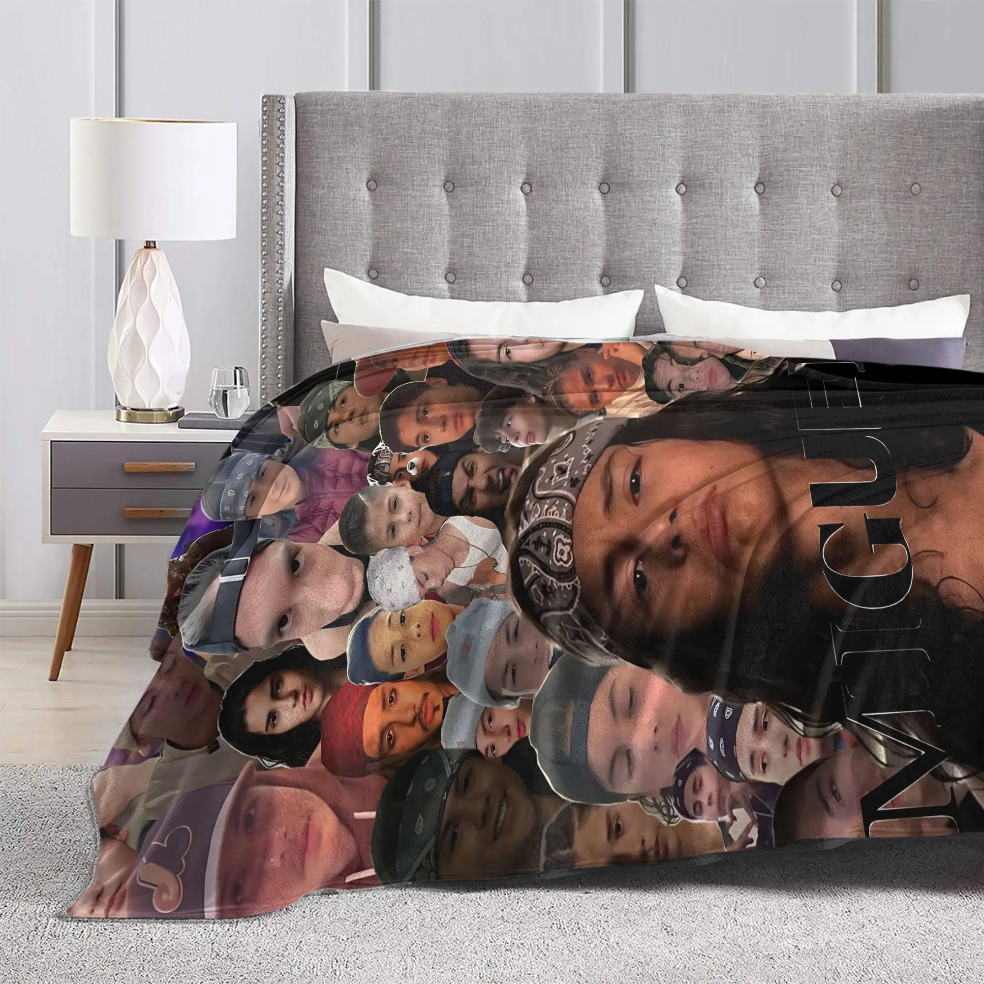 Customize A Robin Arellano-themed Ultra-soft Flannel Blanket, Warm for Autumn and Winter, Bedding for Bedrooms, Guest Rooms, Off