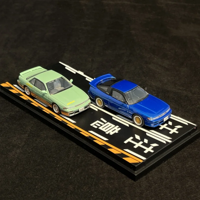 Pre-order * Japanese Anime 1:64 first text D Mako Sato Skyline S13 Koichiro Iketani Twin Car Set Alloy Model - shipped in Januar