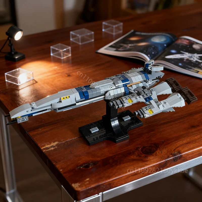 

NEW MOC 447Pcs SR-2 Normandy Midi Scale Building Blocks DIY Assembly Model Sci-fi Movie Enthusiasts Toys for Kids Adults Gifts