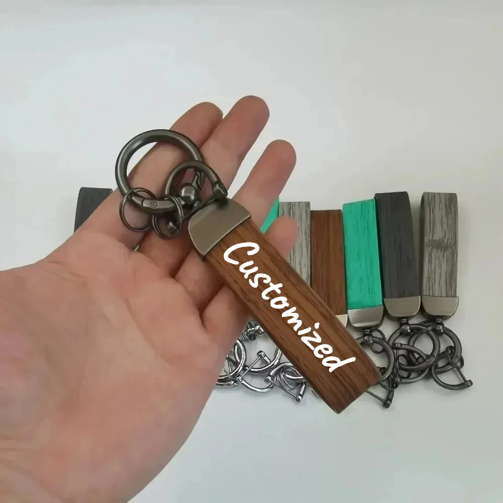

Custom Logo Name Keychain Texture Car Moto Tree Wood Grain Simple and Fashionable Keyring Key Chain Ring Bag Metal Pendant Gift