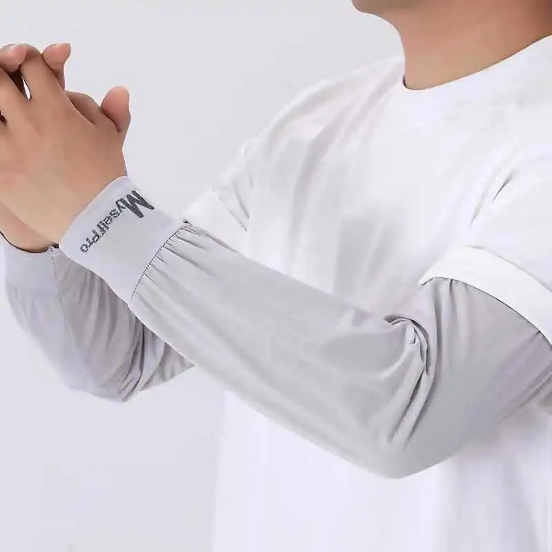 

Men's Loose and Oversized Ice Silk Outdoor Sunscreen Sleeves for Summer Cycling UV Protection Sleeves for Women