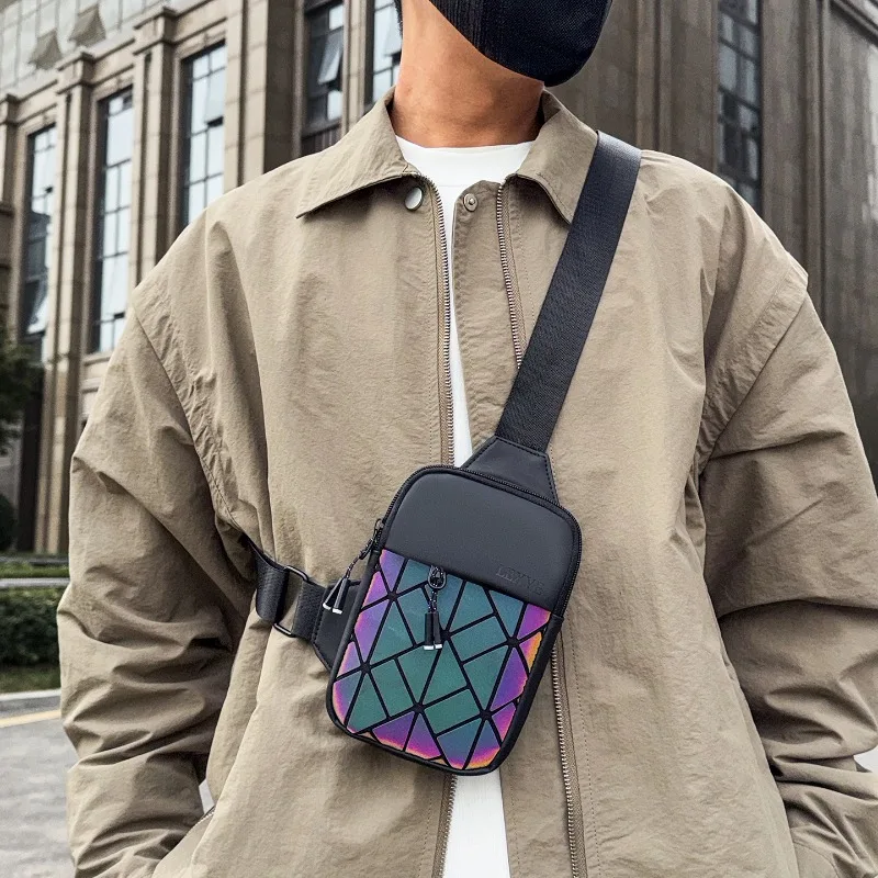 New Universal Crossbody Small Bag Casual Rhombus Grid Shoulder Fashion Mobile Phone Breast Bag Premium Crossbody Bag image 4