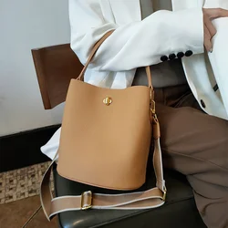 New soft cowhide bucket bag with wide shoulder straplarge capacity contrasting color handbag commuting women's bag