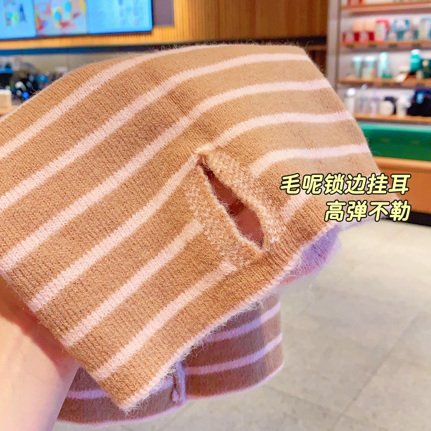 Neuer Winter Warmer Gestreifter Strickschleifenschal für Frauen Weicher Dehnbarer Kinder-Halswärmer mit Stickerei-Etikett Dekor Snood für Jungen und Mädchen im Winter – Detail 7