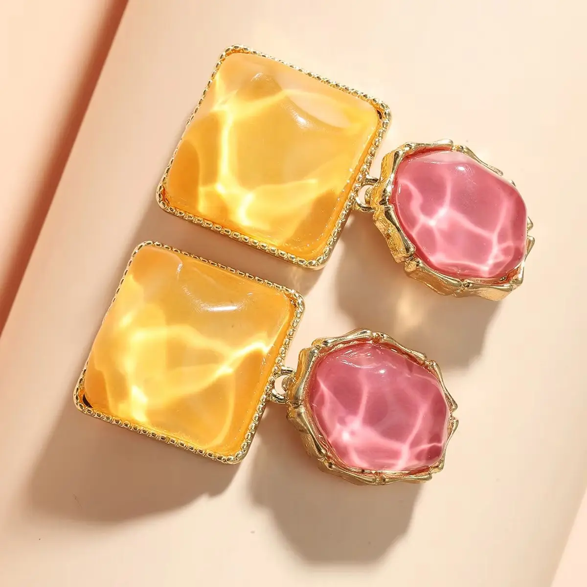 Asymmetry Water Ripple Square Dangle Earrings for Women New Unique Design Light Luxurys Earring Fashions Jewelry Accessories