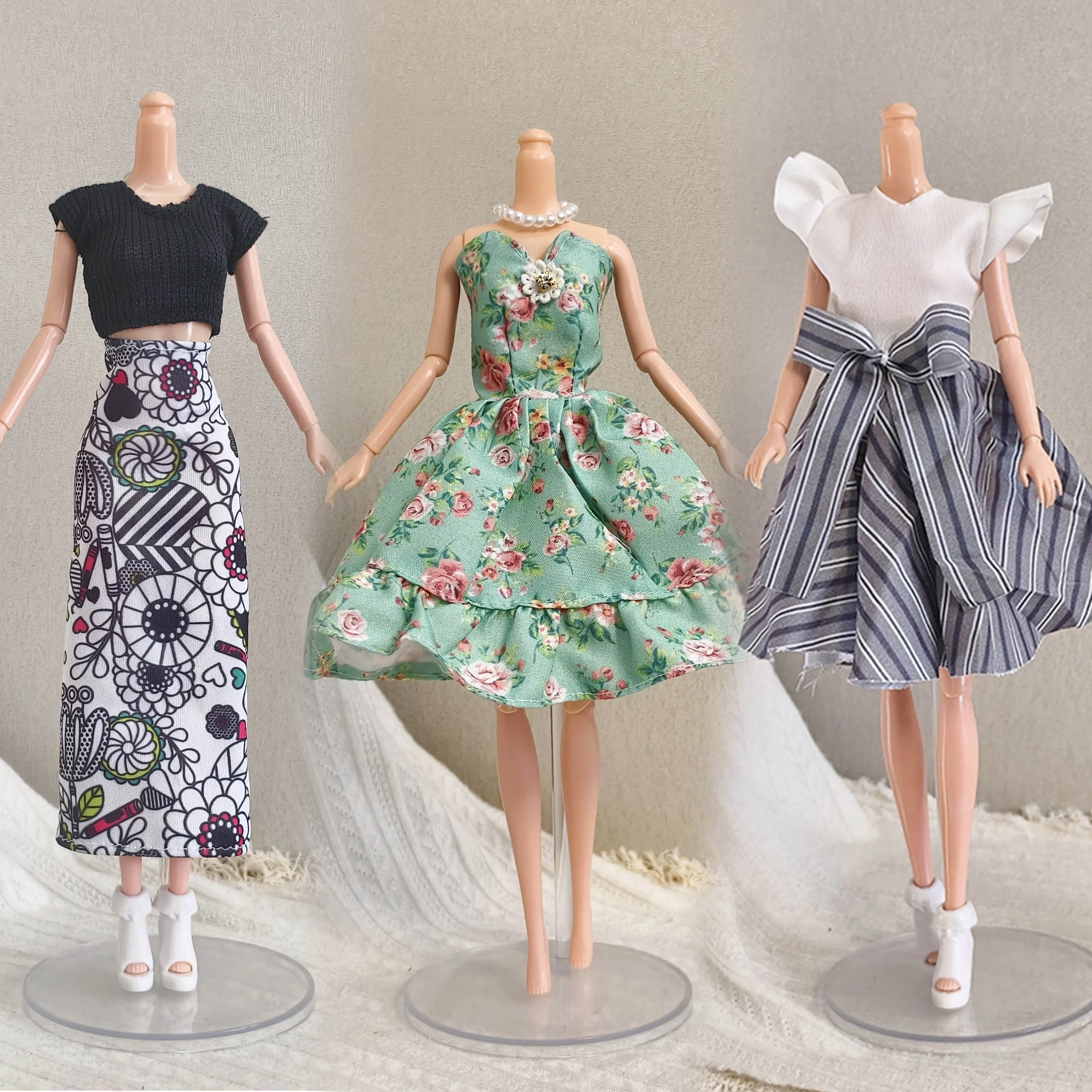 A Floral-Print Mid-Length Skirt Set, A Princess Puff Skirt, and a Strapless Dress Suitable for 30cm/11.5inch Female Dolls