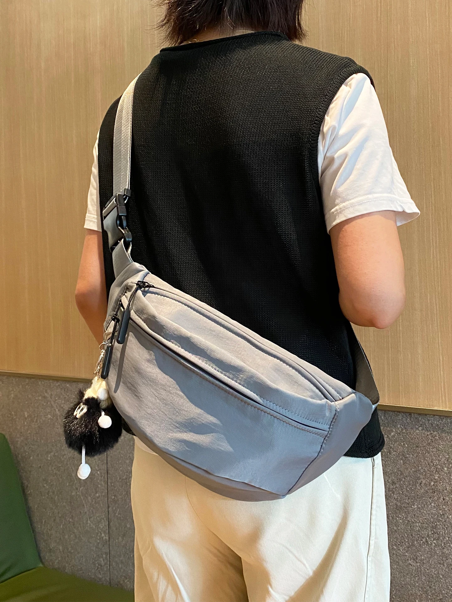 trendy-unisex-chest-bag-outdoor-sports-nylon-canvas-crossbody-bag-multi-layer-leisure-zipper-pocket-soft-polyester