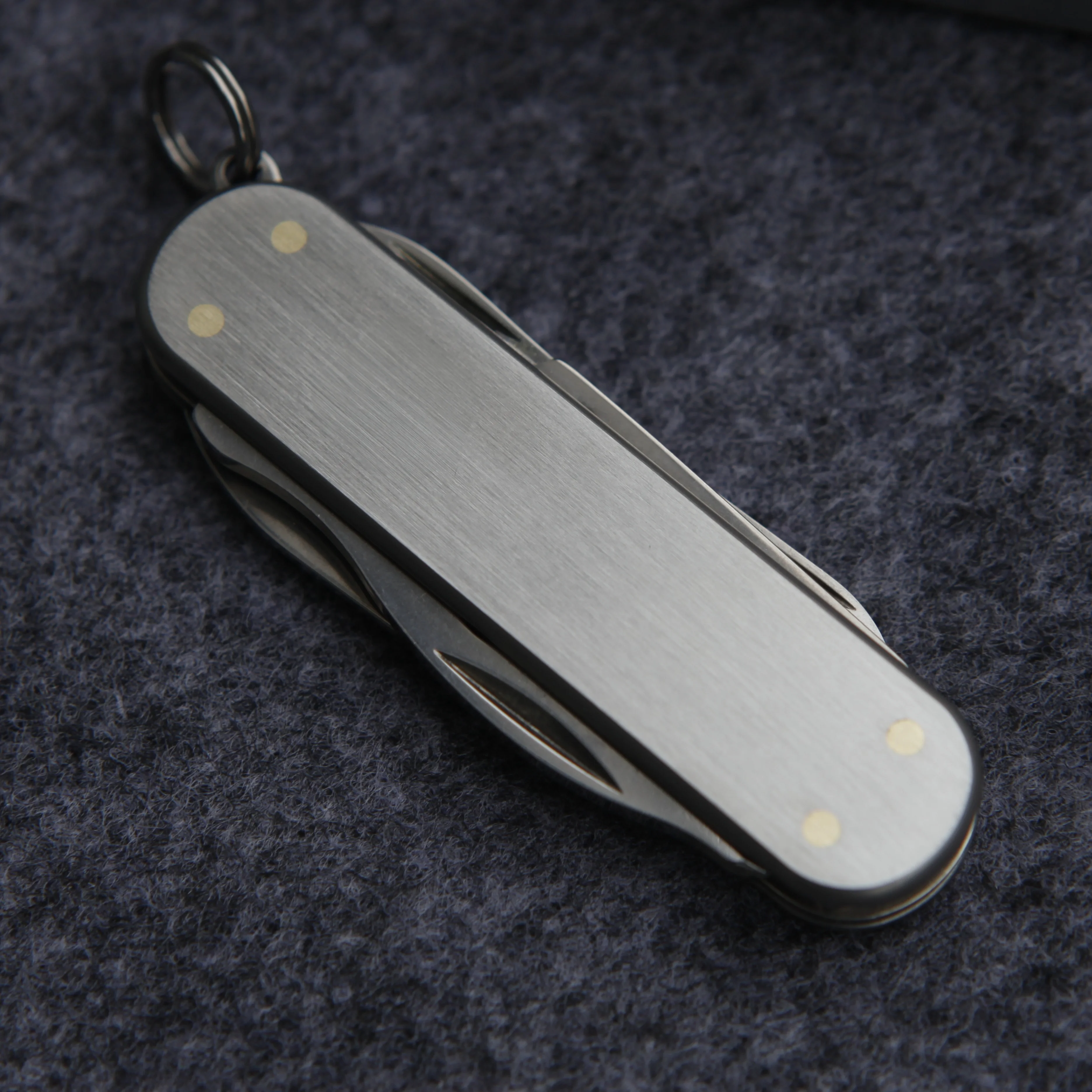 Rivet Fixed Version Titanium Alloy Grip Handle Scales For 58MM Victorinox Swiss Army Knives DIY（Excluding knives）