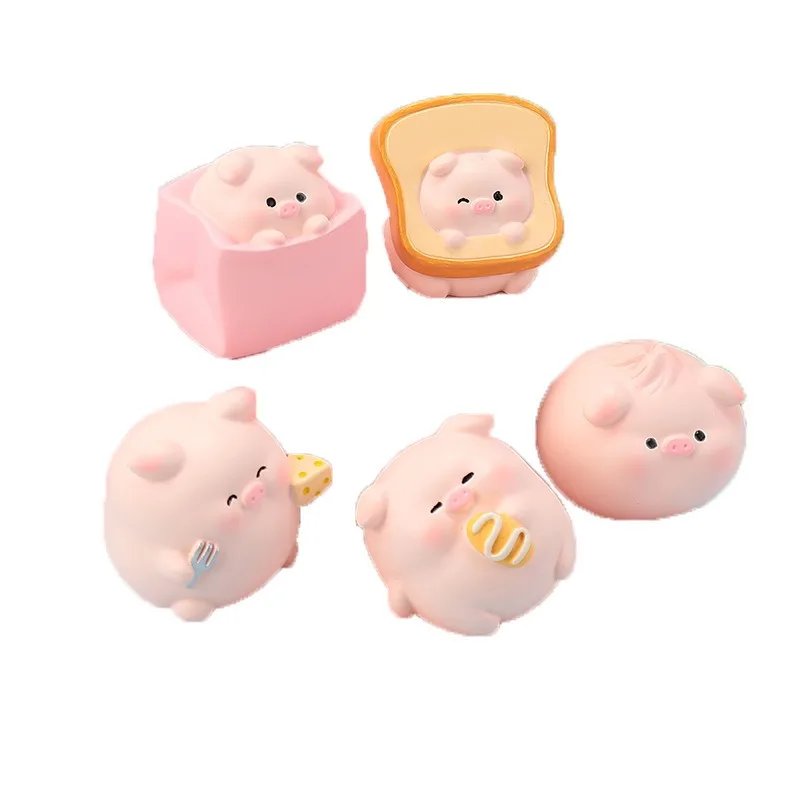 Mini Resin Pig Car Dashboard Decoration Animal Cartoon Anime Bread Cheese Piggy Figurine Ornament Accessoire Voiture Funny 4*4cm