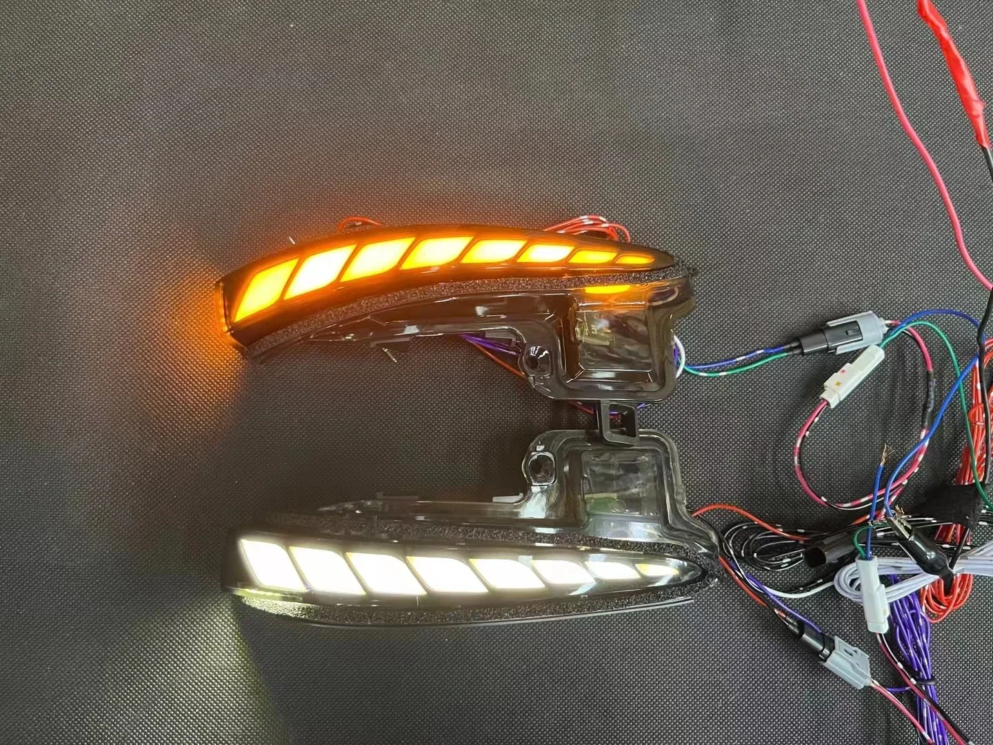 

2pcs Led DRL Daytime Running Light Daylight for Toyota Sienna 2022 With Yellow Turn Signal Lamp